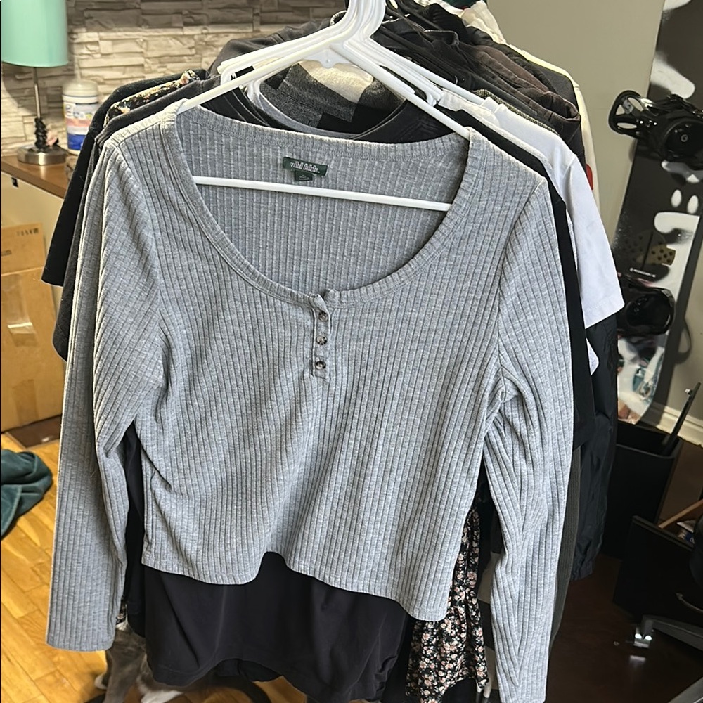 Gray Ribbed Women's Top